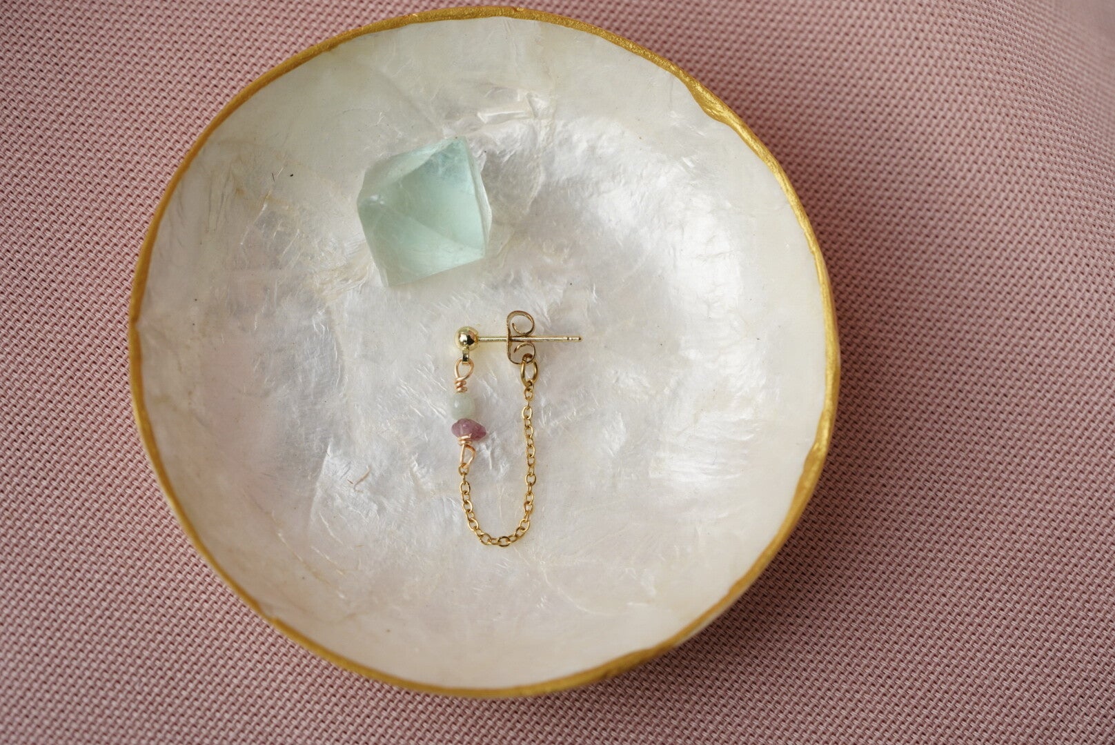 Single oorbel Jade & Toermalijn