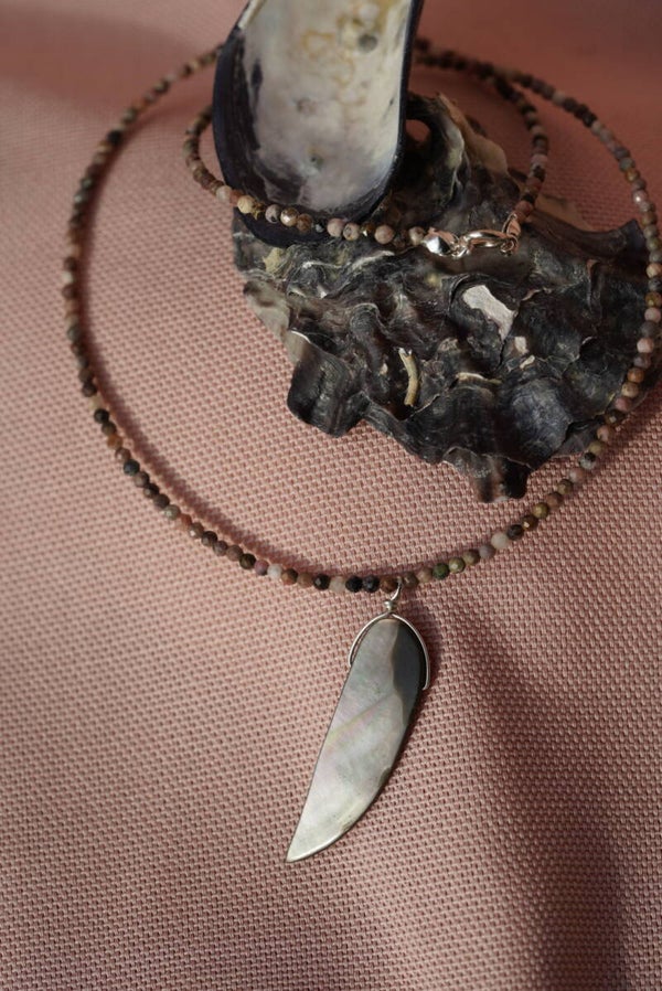 Ketting rhodoniet & abalone schelp
