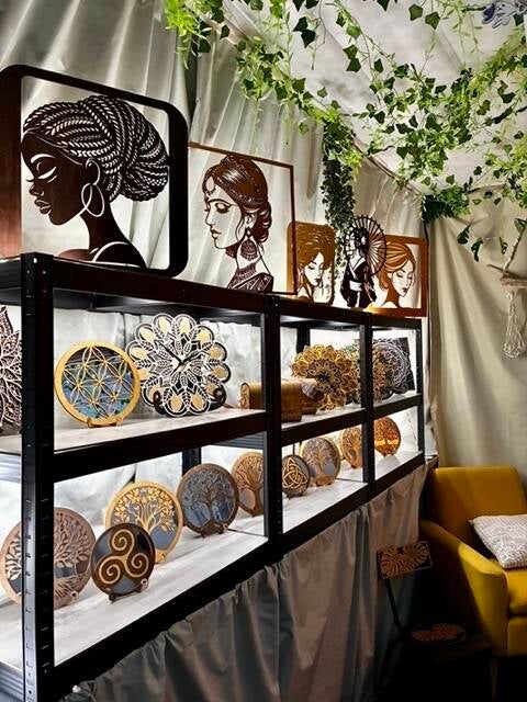 boutique-standard-jf5x6a.jpg