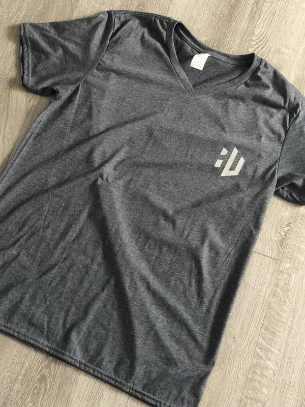 V-Neck-Shirt