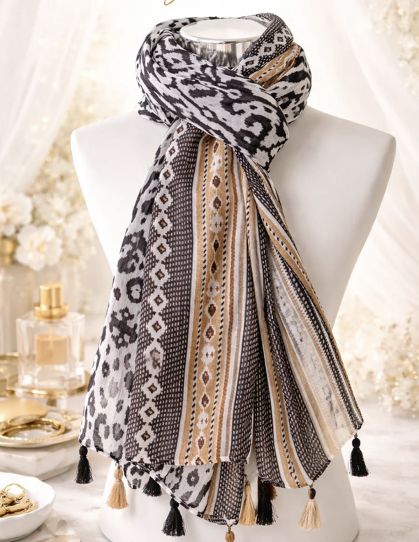 Foulard imprimé bohème noir & camel à pompons