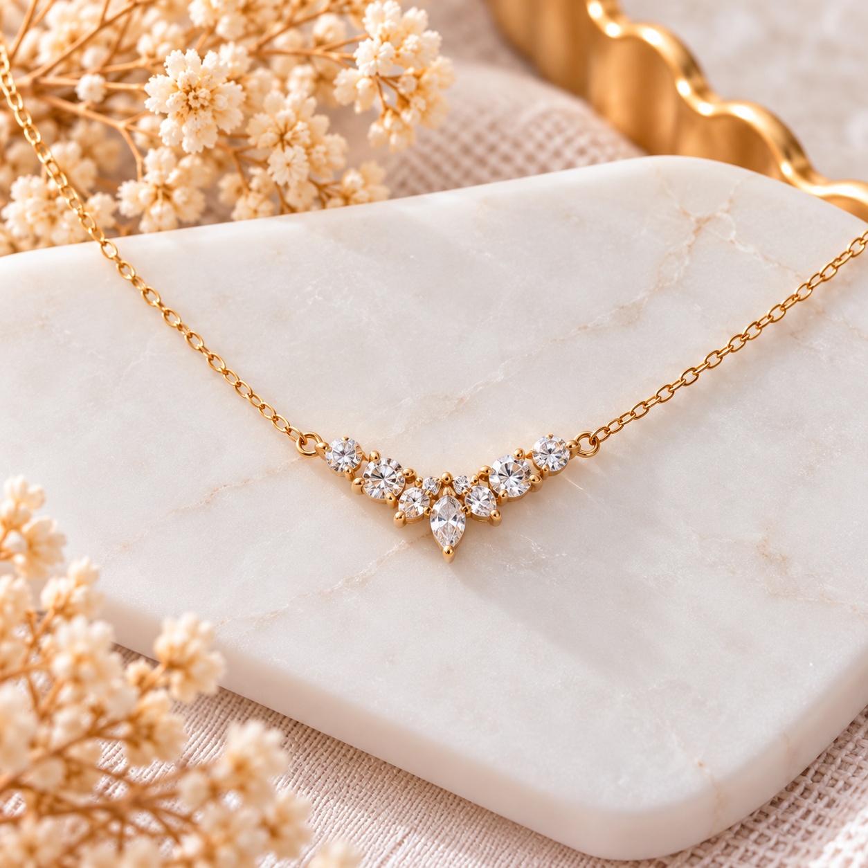 Collier doré Éclat de Cristal