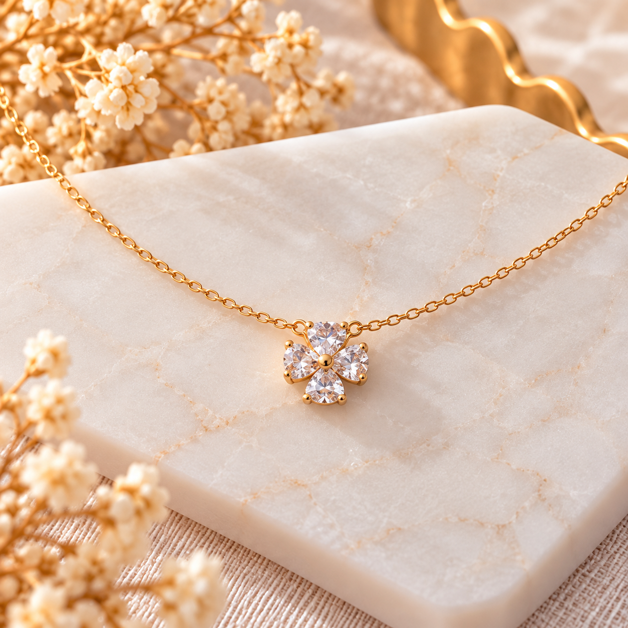 Collier doré Fleur de Cristal