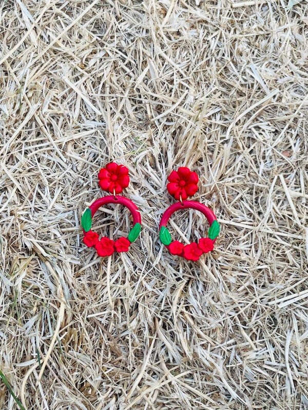 Floral round hanging earrings