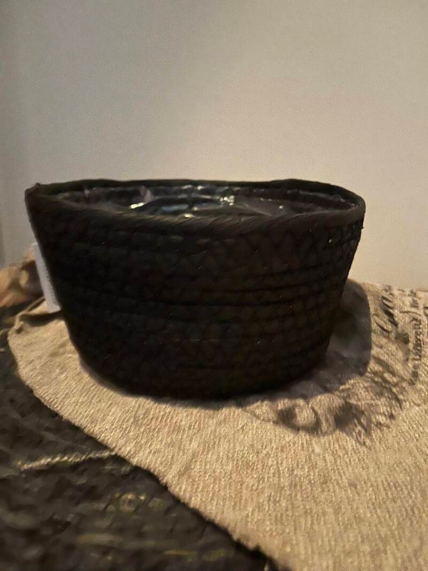Rieten mandje- Zwart