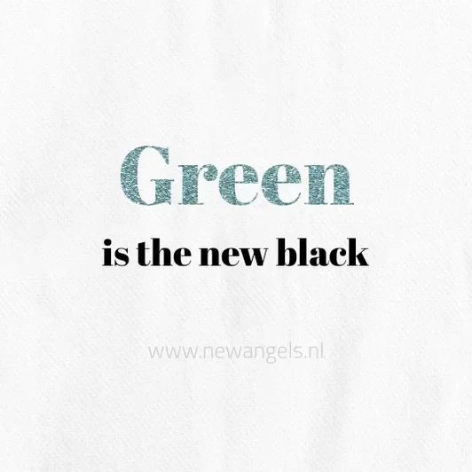 De groene kleding van New Angels. Hennep shirts en biokatoen jurken. Wat is echt duurzame kleding? Duurzame kleding is kleding die wordt gemaakt met behoud en aandacht voor de planeet, dier en mens. Diervriendelijkheid, eerlijke mensenrechten, het gebruik