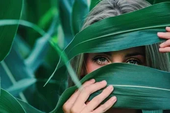 What does sustainable fashion mean? What is the fashion of sustainability? What are the 7 R's of sustainable fashion? Is Zara sustainable fashion? What are examples of sustainable fashion? What are the 4 R's of sustainable fashion?