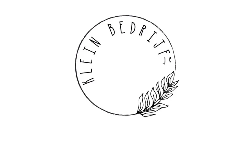 Duurzame, natuurlijke, biologische en eco kleding van New Angels. eco friendly, diervriendelijk en vegan kleding. Welke kledingmerken voor oudere dames? Wat is in de mode? Is er een winkel met grote maten kleding in Hardenberg? Mode duurzaam 