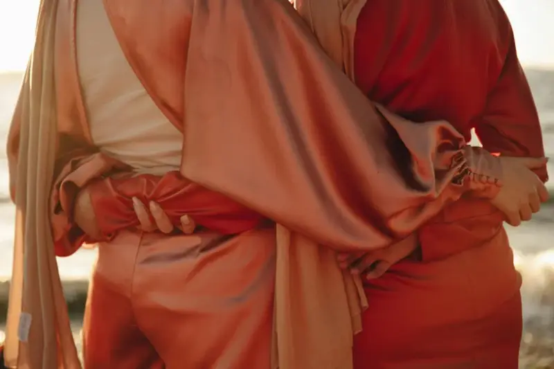 Lyocell.Wat is Tencel voor stof? Wat is beter, Tencel of katoen? Is Tencel ademend? Wat is beter, bamboe of Tencel? Is Tencel zweetstof? Is Tencel geschikt voor beddengoed? Is Tencel een gezonde ondergrond om op te slapen? Wat is koeler, Tencel of katoen?