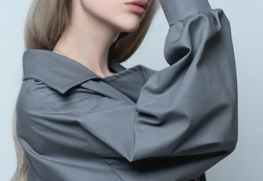 Wat is de stof Tencel? Wat is viscose voor een stof? Hoe strijk je viscose? Ecovero zweten, ecovero jurk, ecovero dameskleding, ecovero