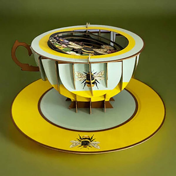 A cup of tea Pop-up kaart 'Bij'