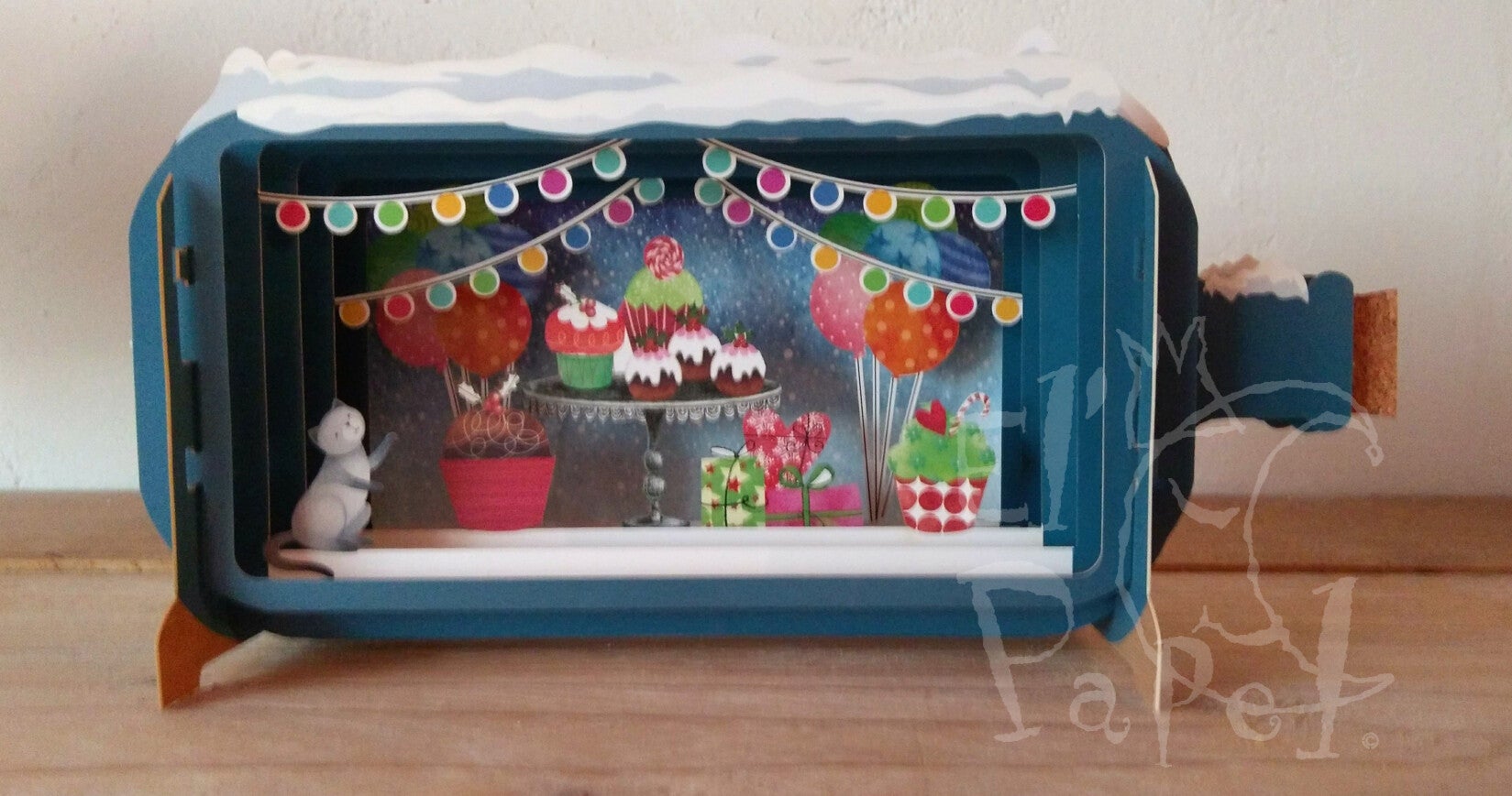 Message in a bottle `Kerstcadeau`s, slingers en taart`