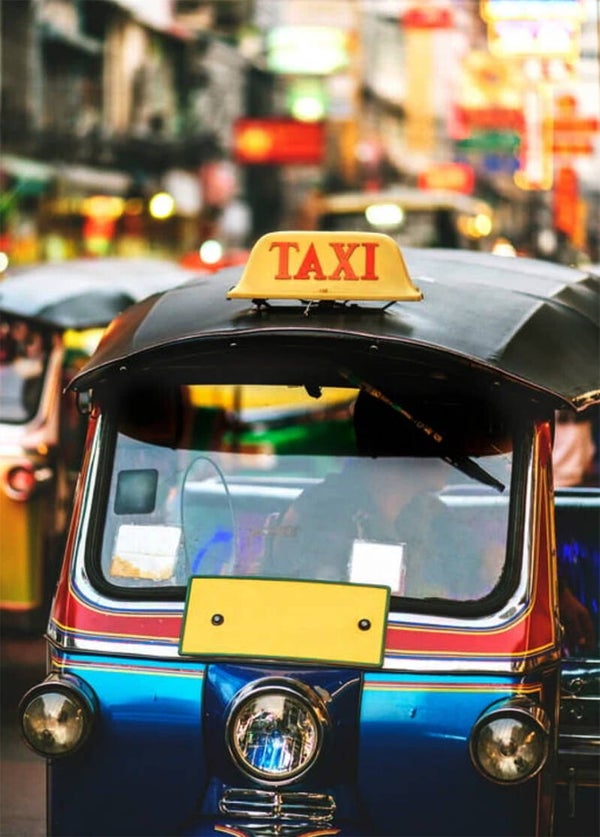 Ansichtkaart 'Kleurrijke taxi'