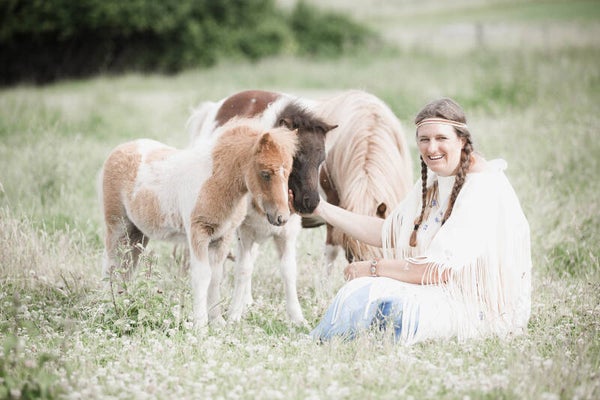 Gruppe bei den Indianern von Mai bis September