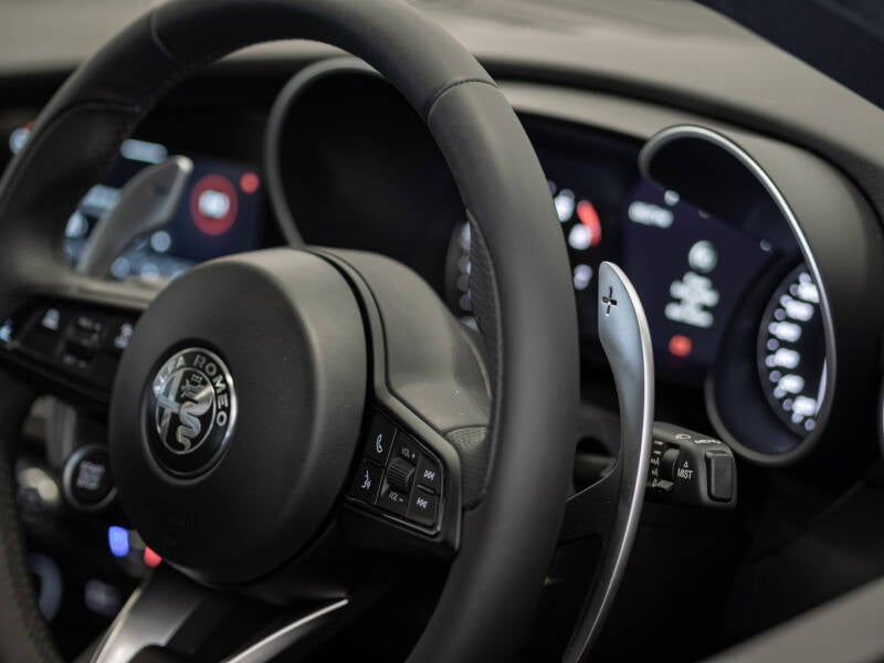 Alfa Romeo Giulia interior