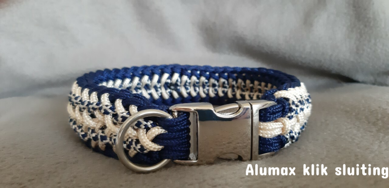 Paracord halsband met Alumax kliksluiting