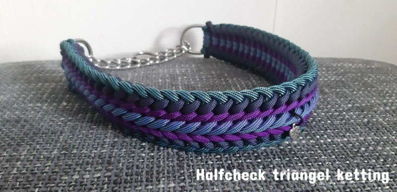 Paracord halsband met halfcheck triangel ketting