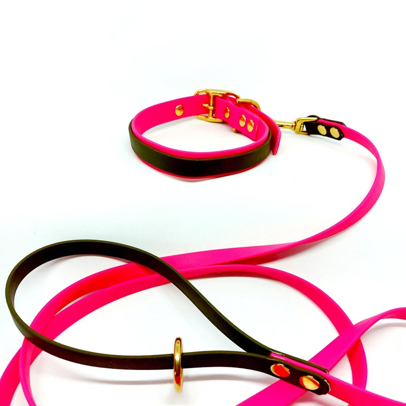 Roze en olijfgroen met messing fourniteren