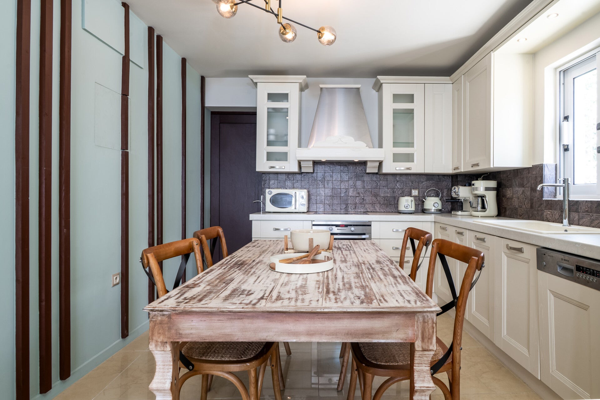 Kitchen and dining area at Trithea Villa