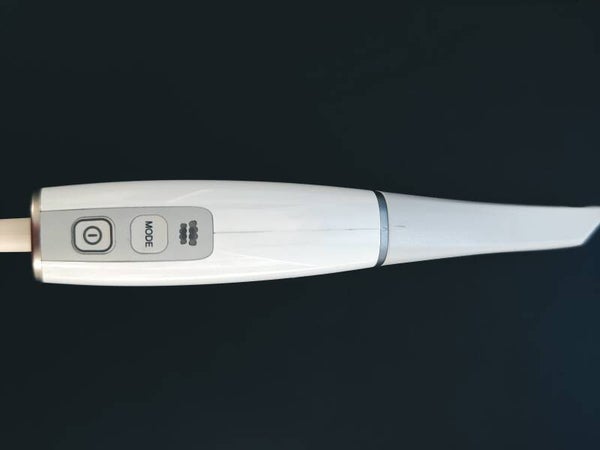 Scanner dentaire Intraoral  Carestream CS 3700 sans accessoirs