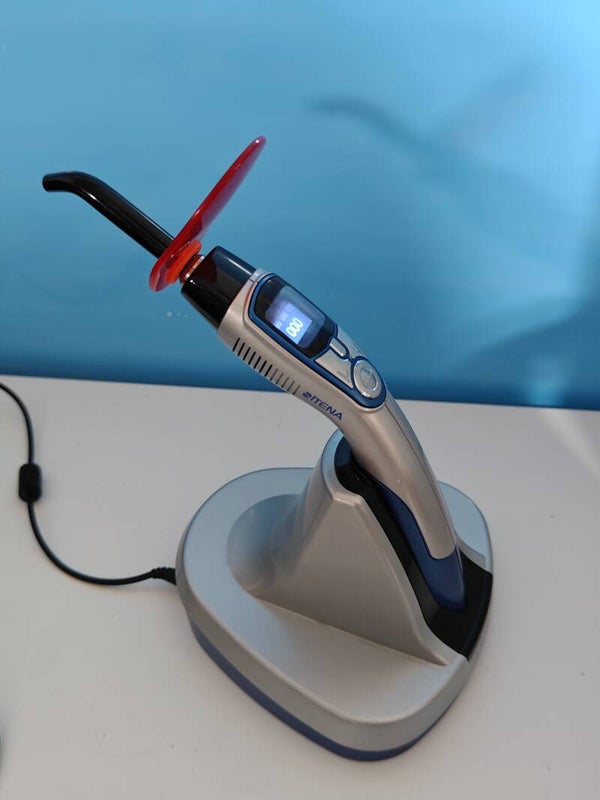 Luxite Lampe LED à polymériser occasion