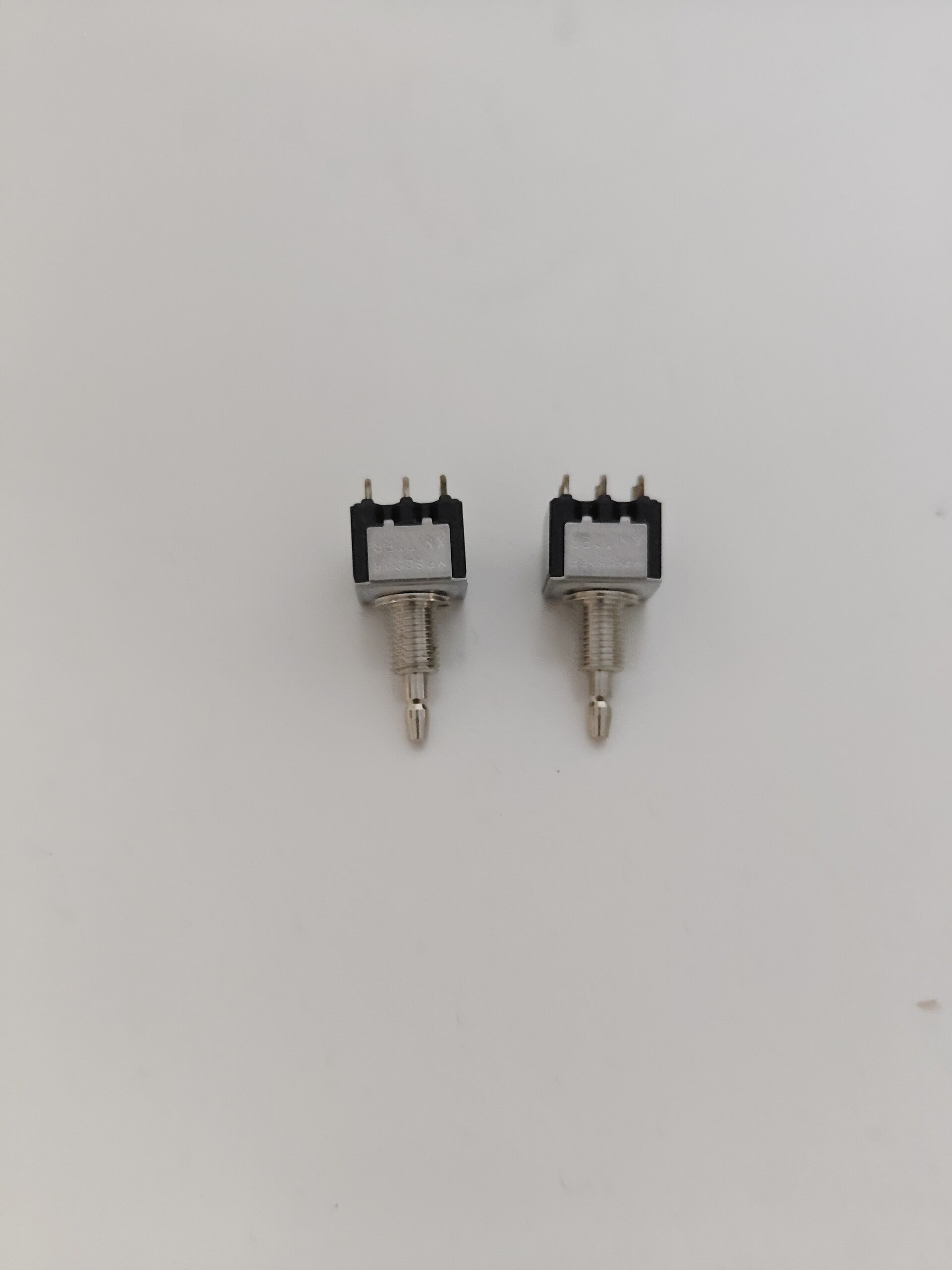 lot de 2 Commutateur EMS