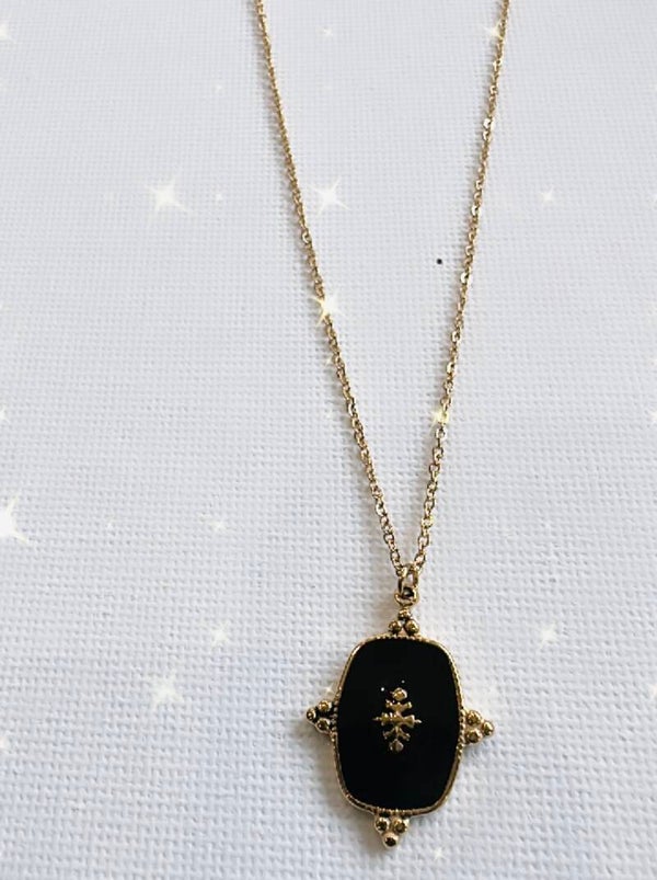 COLLIER ANNA