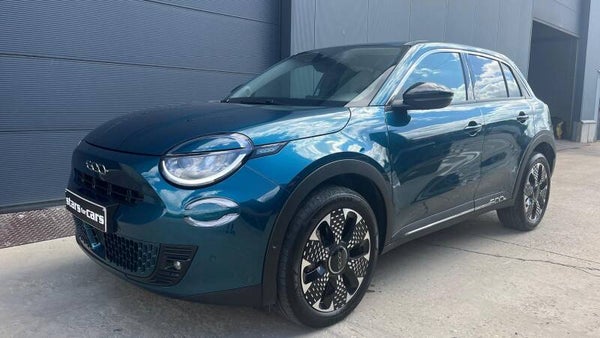 Fiat 600 1.2 Turbo Hybrid 'La Prima' DCT - Full option!