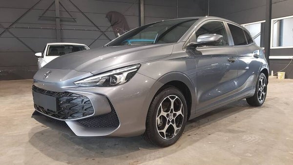 MG3 1.5 Hybrid+ Luxury DCT - Nieuw!