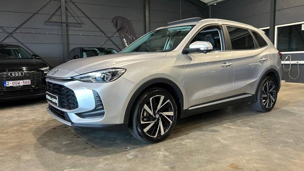 MG ZS 1.5 Hybrid+ Luxury Open roof