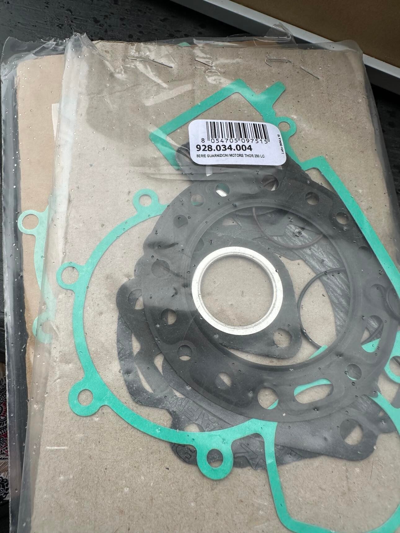 928.034.004 GASKET SET L/C THOR 250 ENGINE