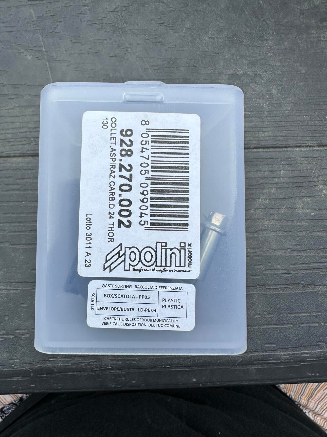 928.270.002 INTAKE MANIFOLD CARBURETOR D.24