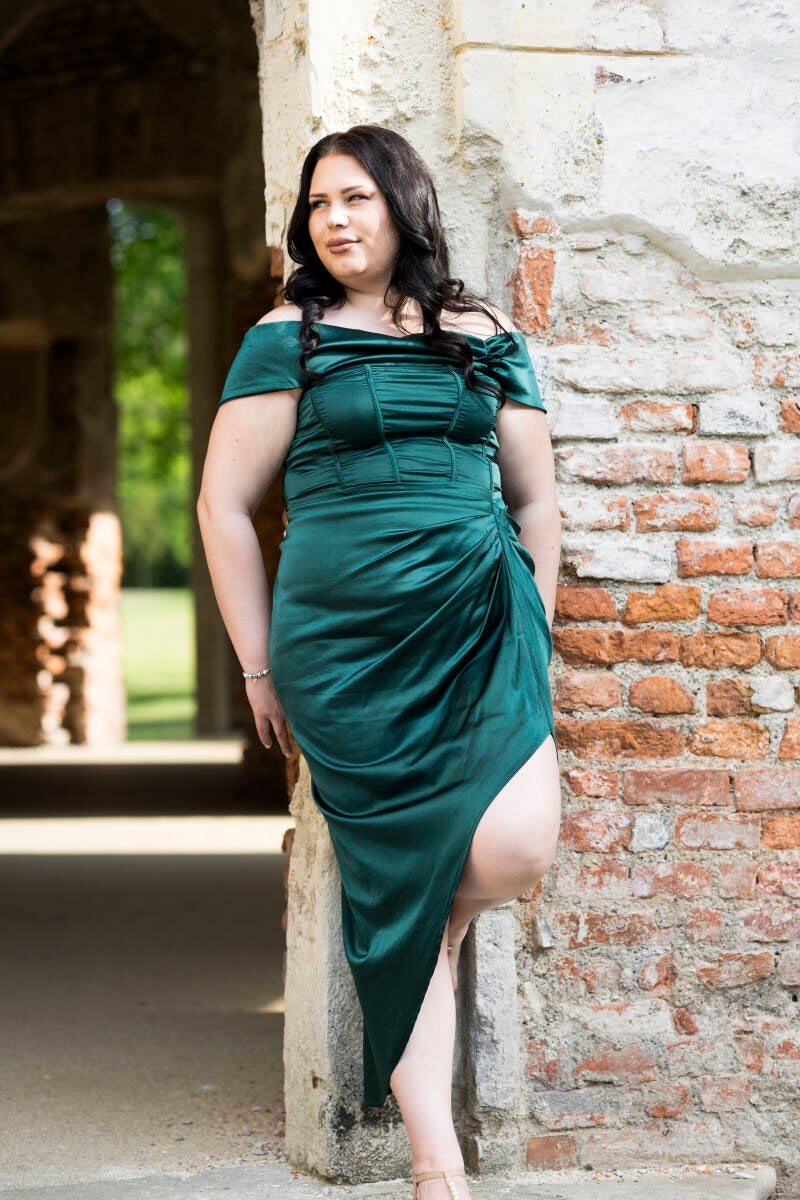 julia-kuba-b-16-standard-61fuq6.jpg
