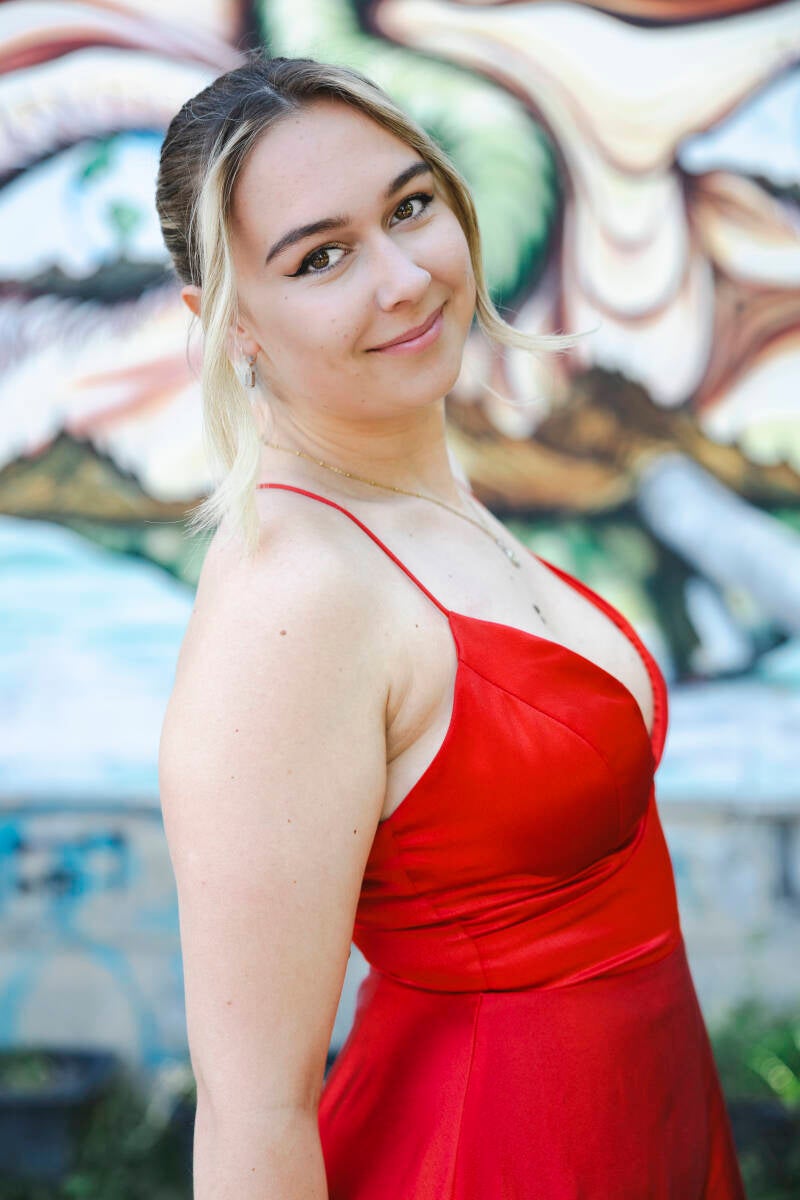 julia-kuba-b-16-standard-m5vxe5.jpg