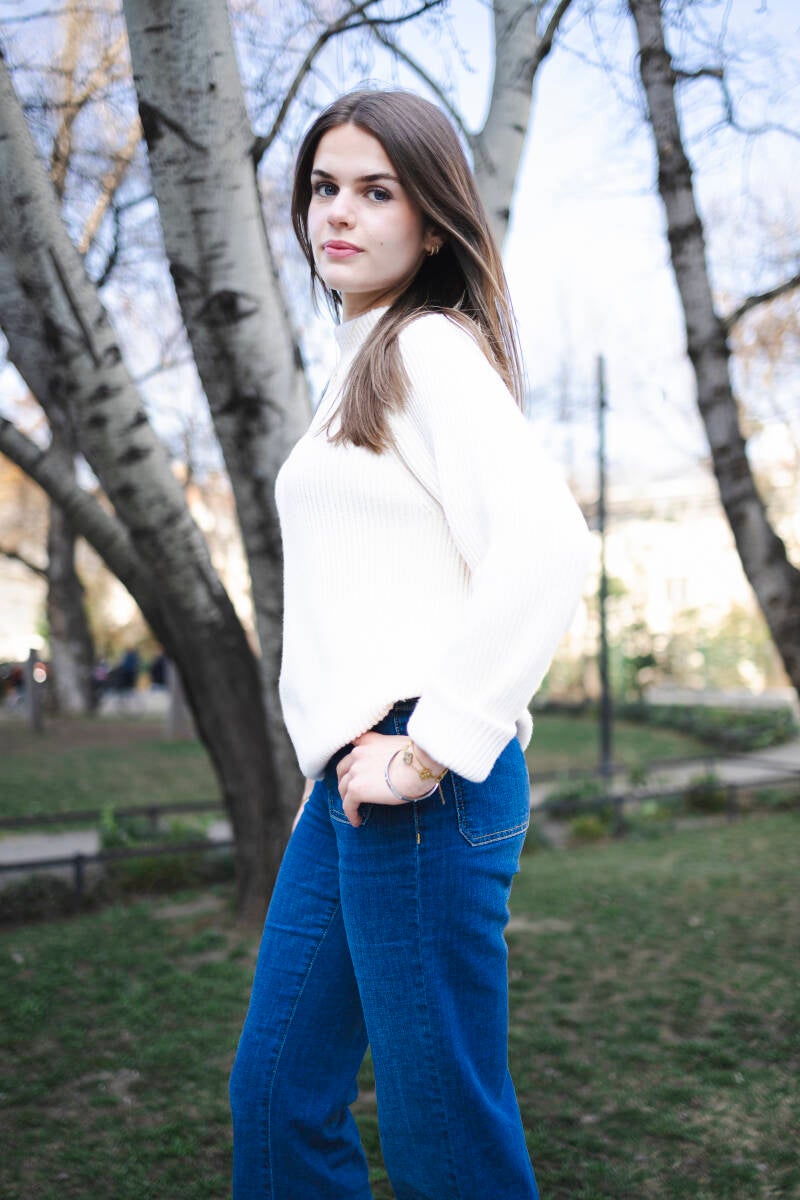 julia-kuba-b-4-standard-7lj8yp.jpg