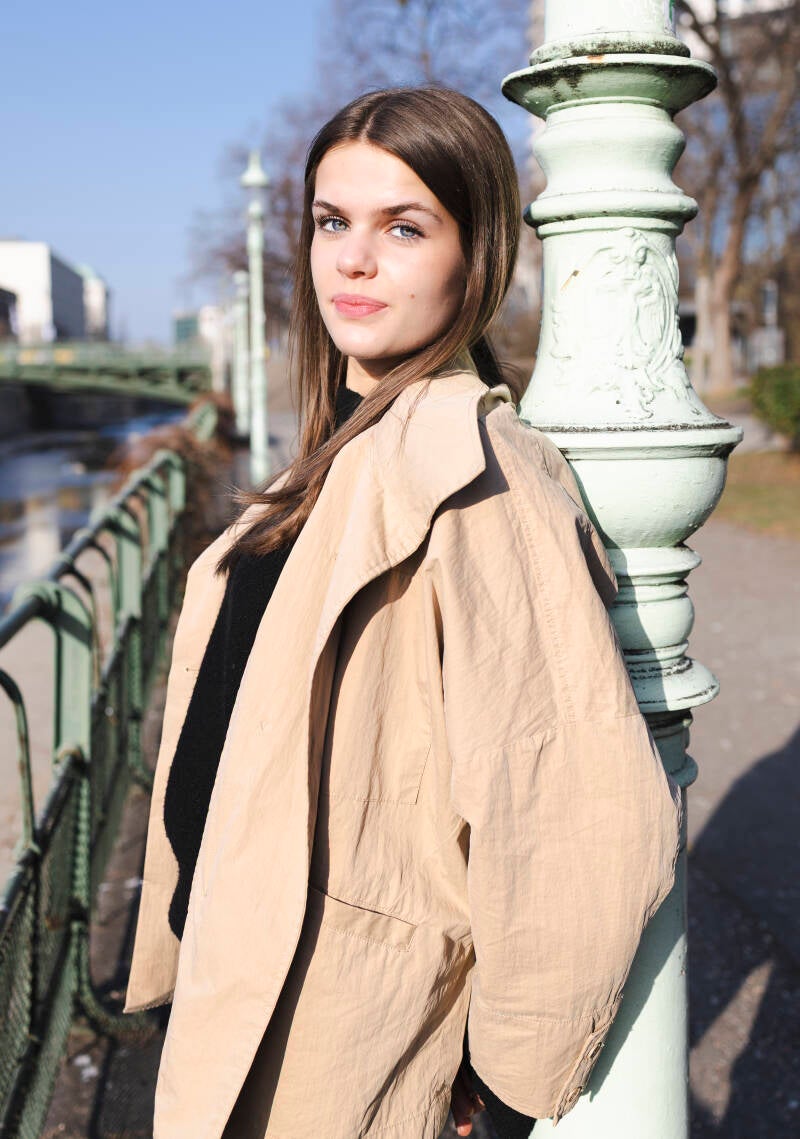 julia-kuba-b-8-standard-ee8o01.jpg
