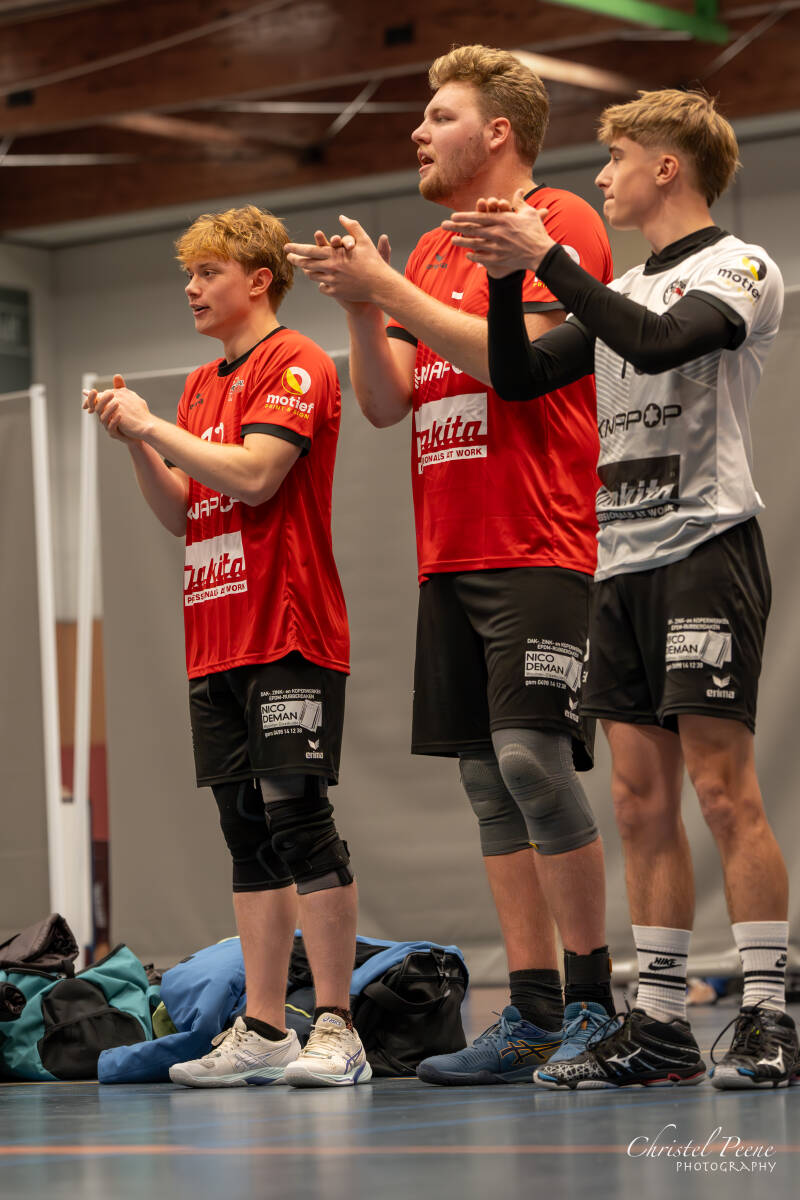 volley-heren-dames-b-november-2024-71-standard-3a63xj.jpg