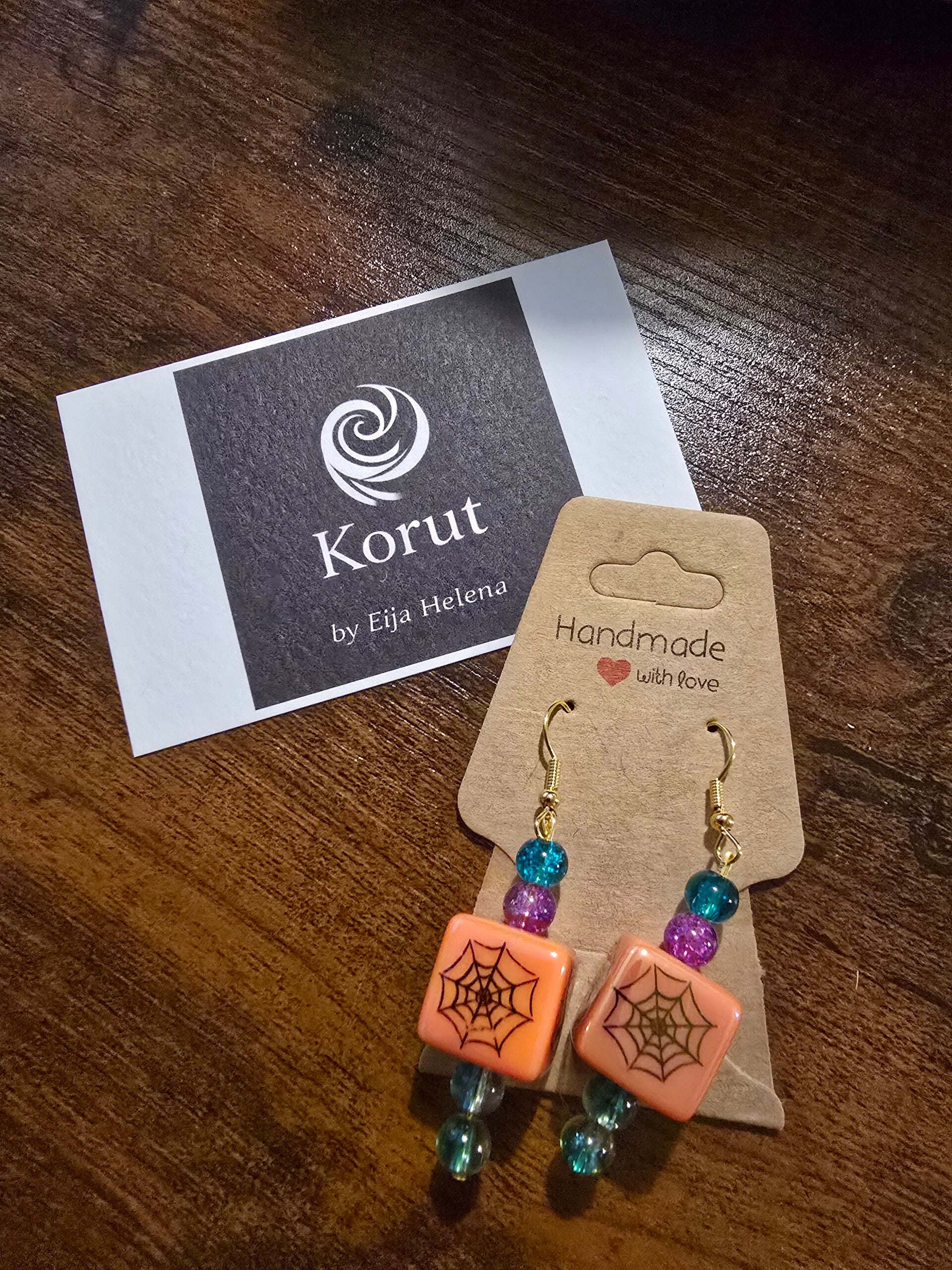 Halloweeni korvikset