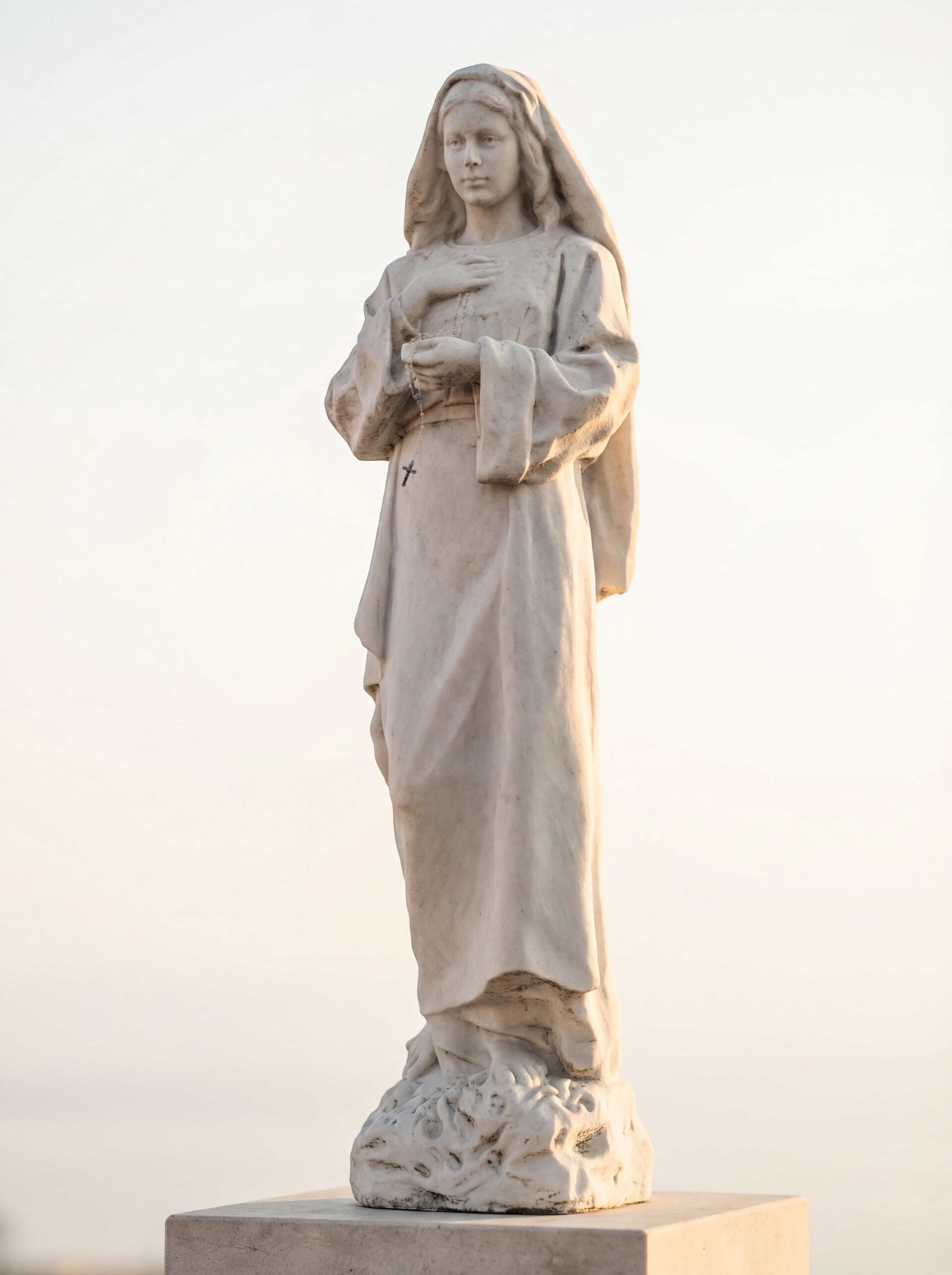 Statua dell'Immacolata Concezione della Fonte Acqua Donzella, Parrocchia Regina Pacis, Velletri (RM)