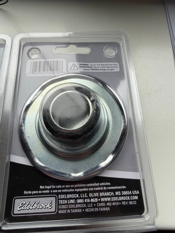 Breather edelbrock (chroom)
