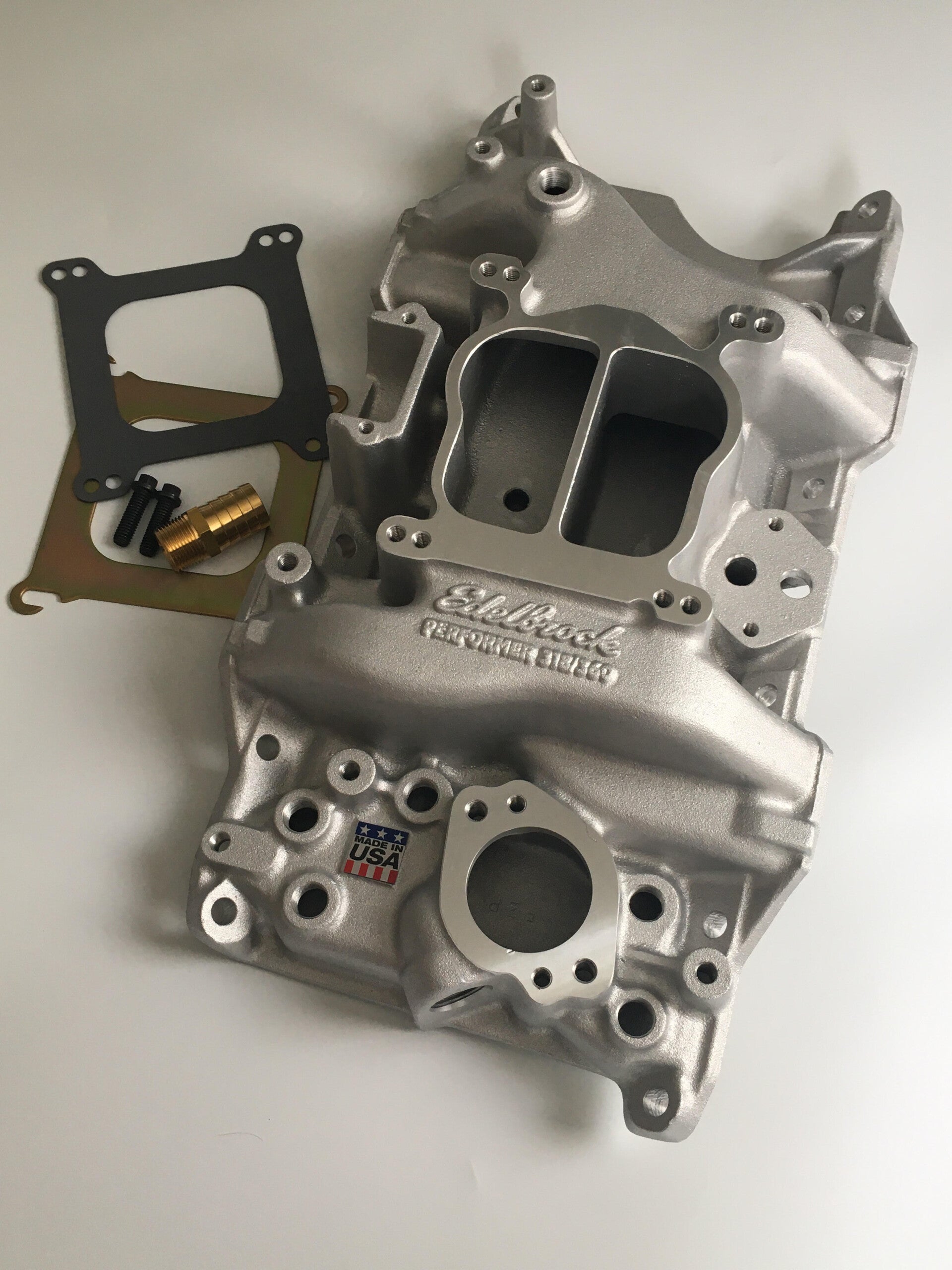 Inlaatspruitstuk Edelbrock 4bbl performer