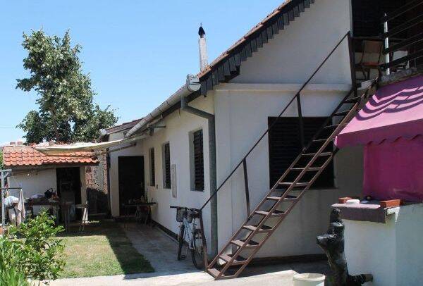 Traumhaus mit Garten & Apartments 120QM  VB 153.000E