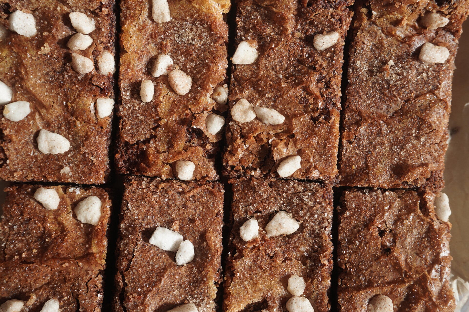 Cinnamon crunch brownies
