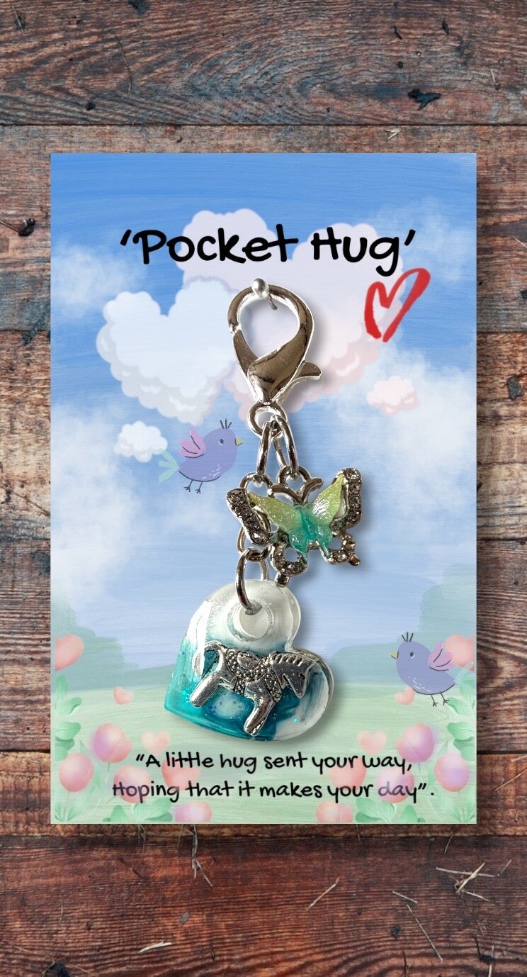 Tiny silver horse with heart bead and silver horseshoe
