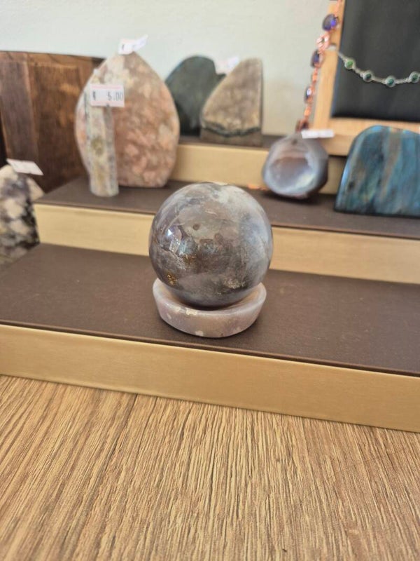 Bol van zwarte bloemagaat