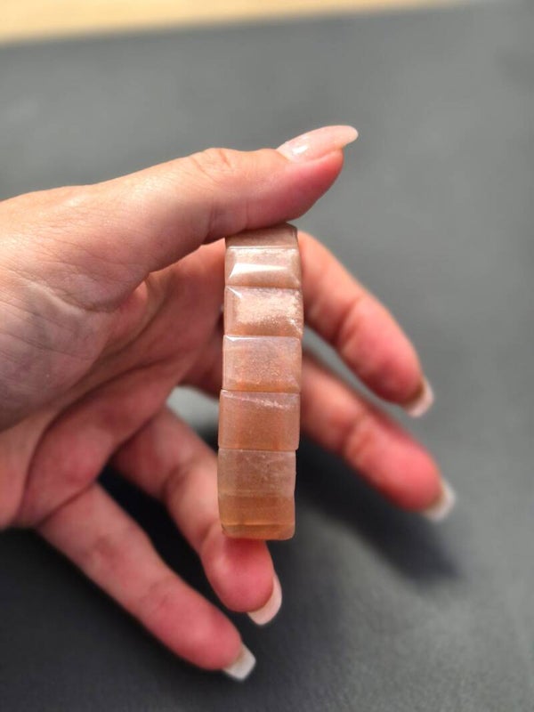 Perzik maansteen soft bangle