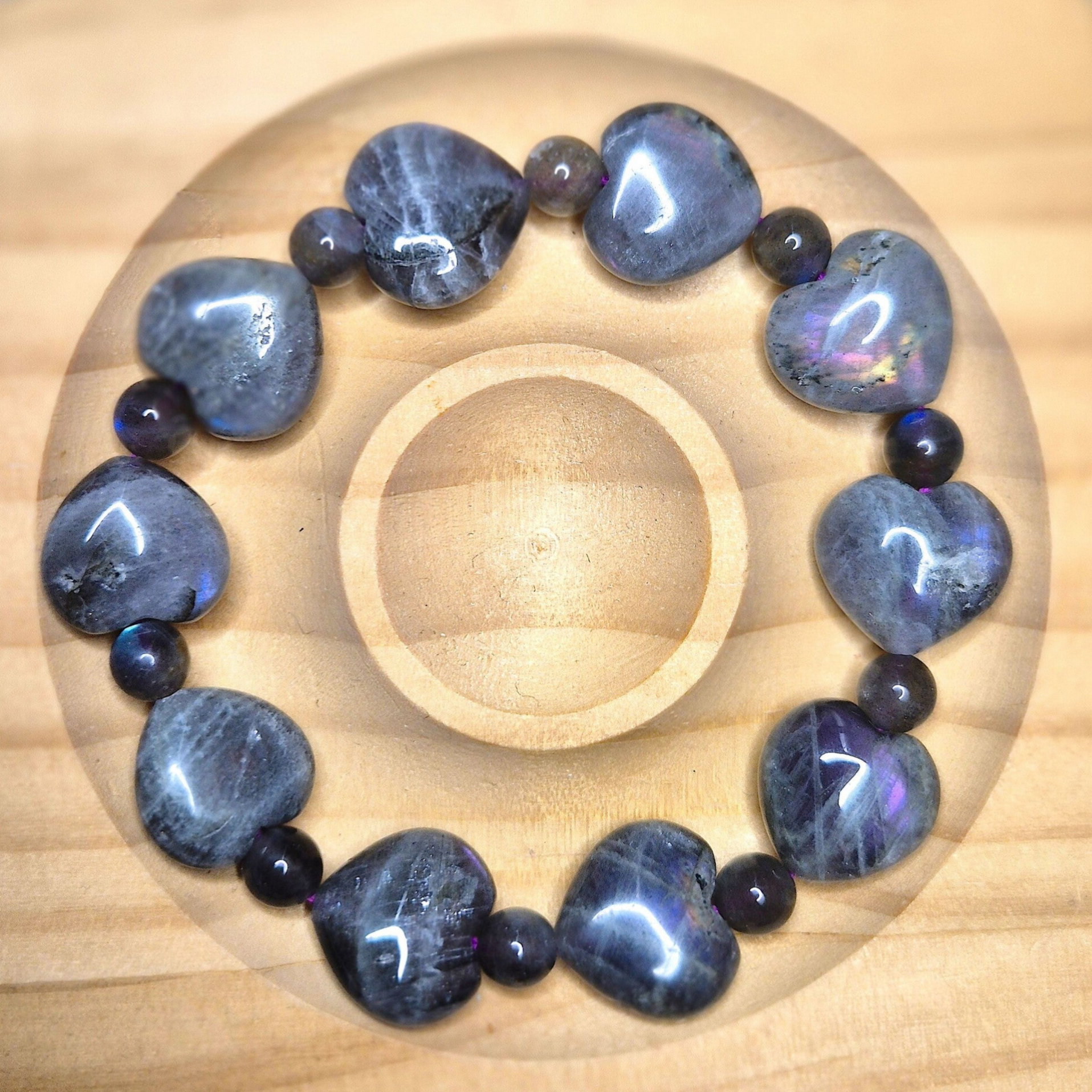 Labradoriet hartjes armband