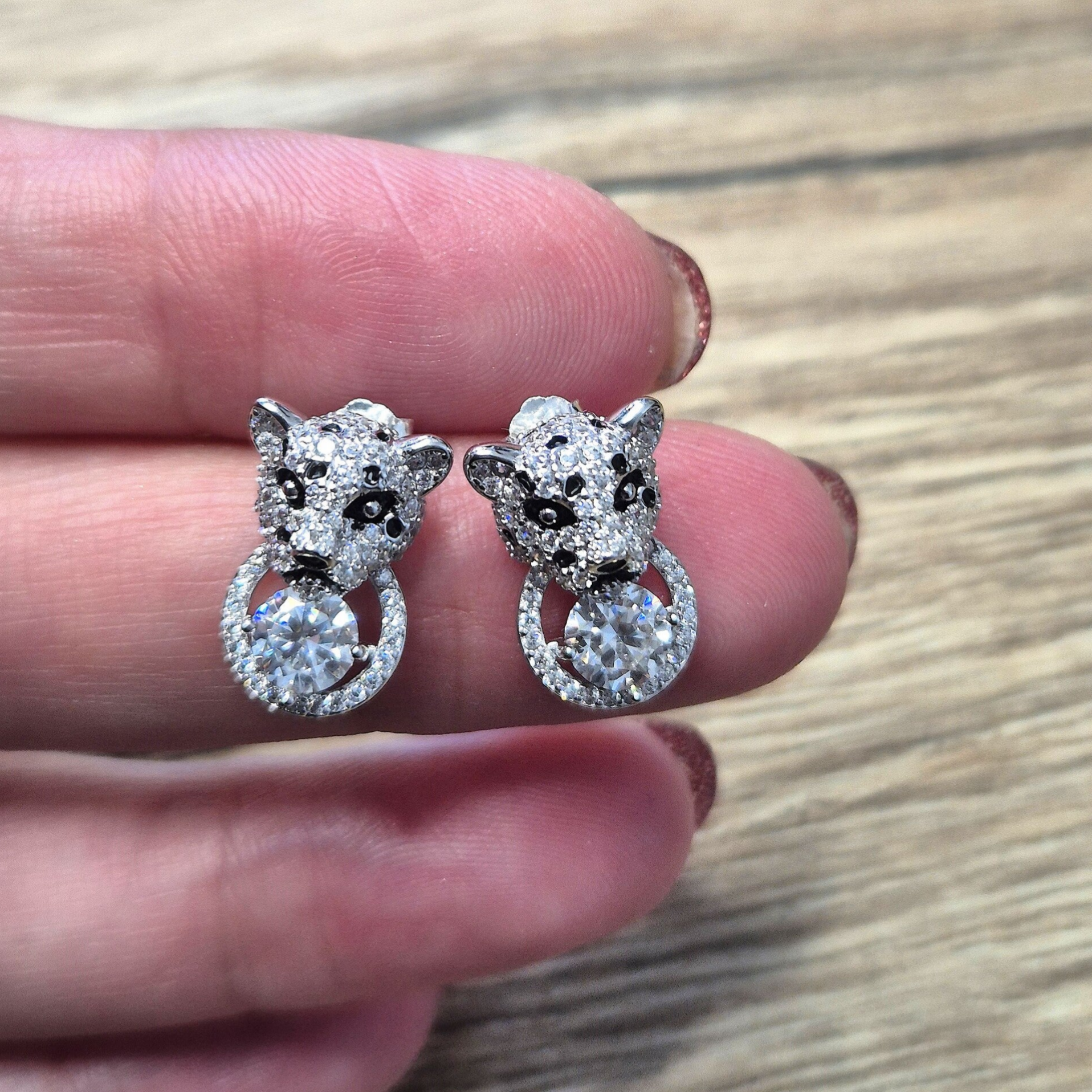 Moissaniet oorbellen panter 1 karaat S925
