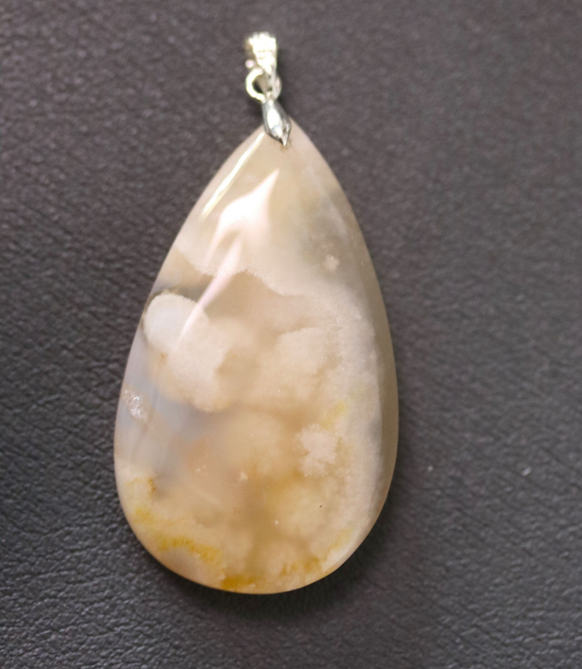 Bloemagaat hanger druppel 1