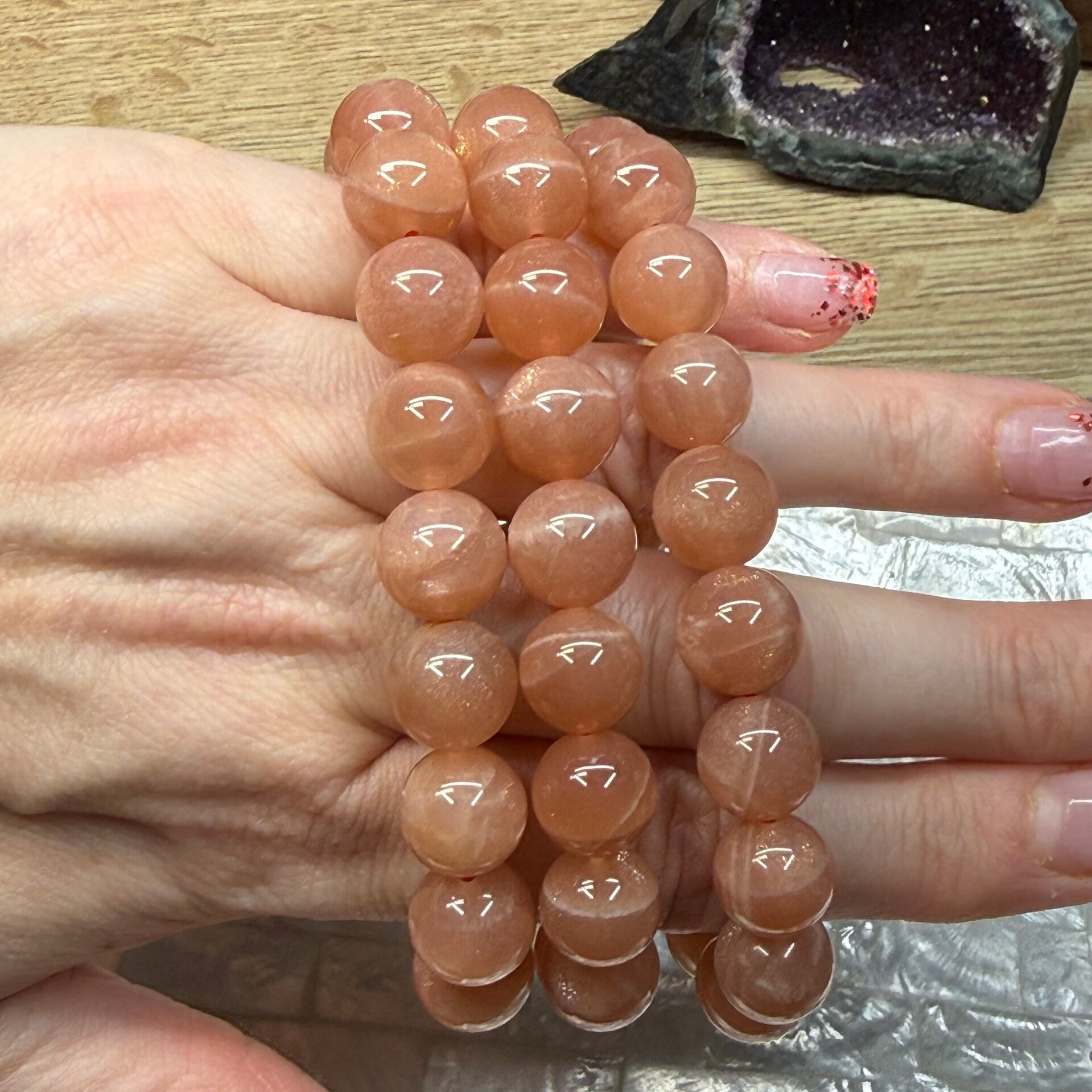 Perzik maansteen armband 10 mm